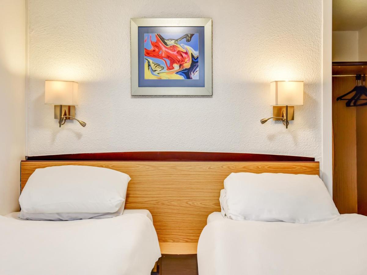 Hotel The Rafiya, Redditch