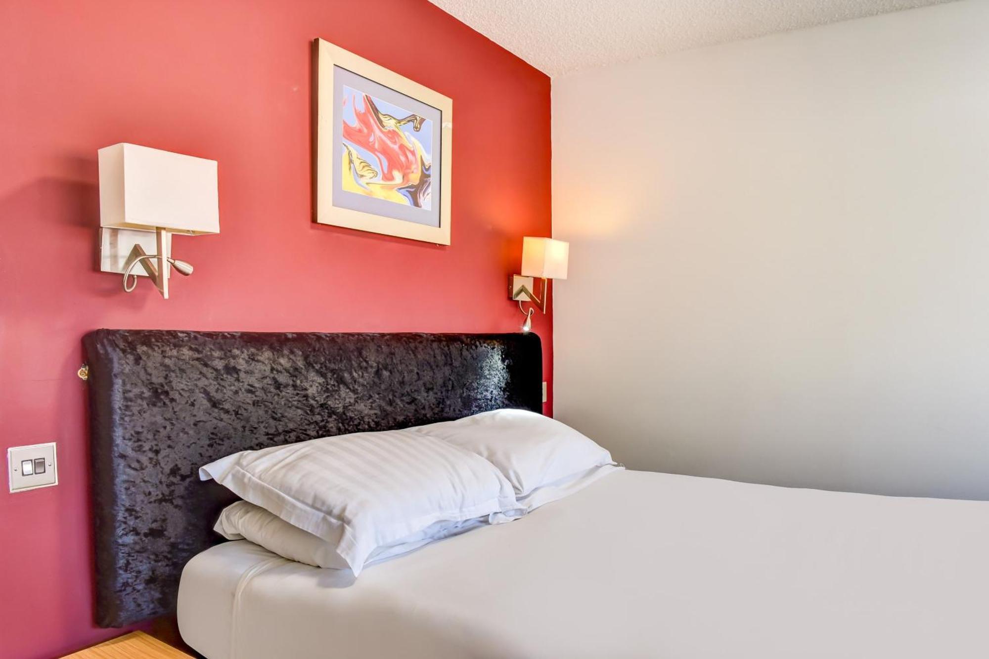Hotel The Rafiya,