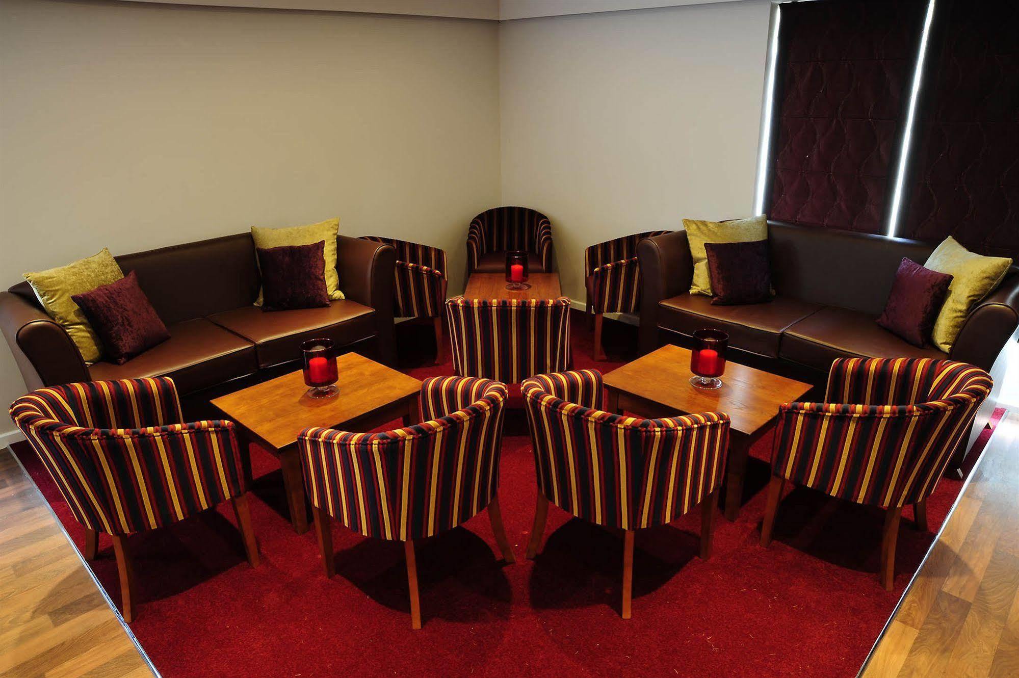 Hotel The Rafiya, Redditch