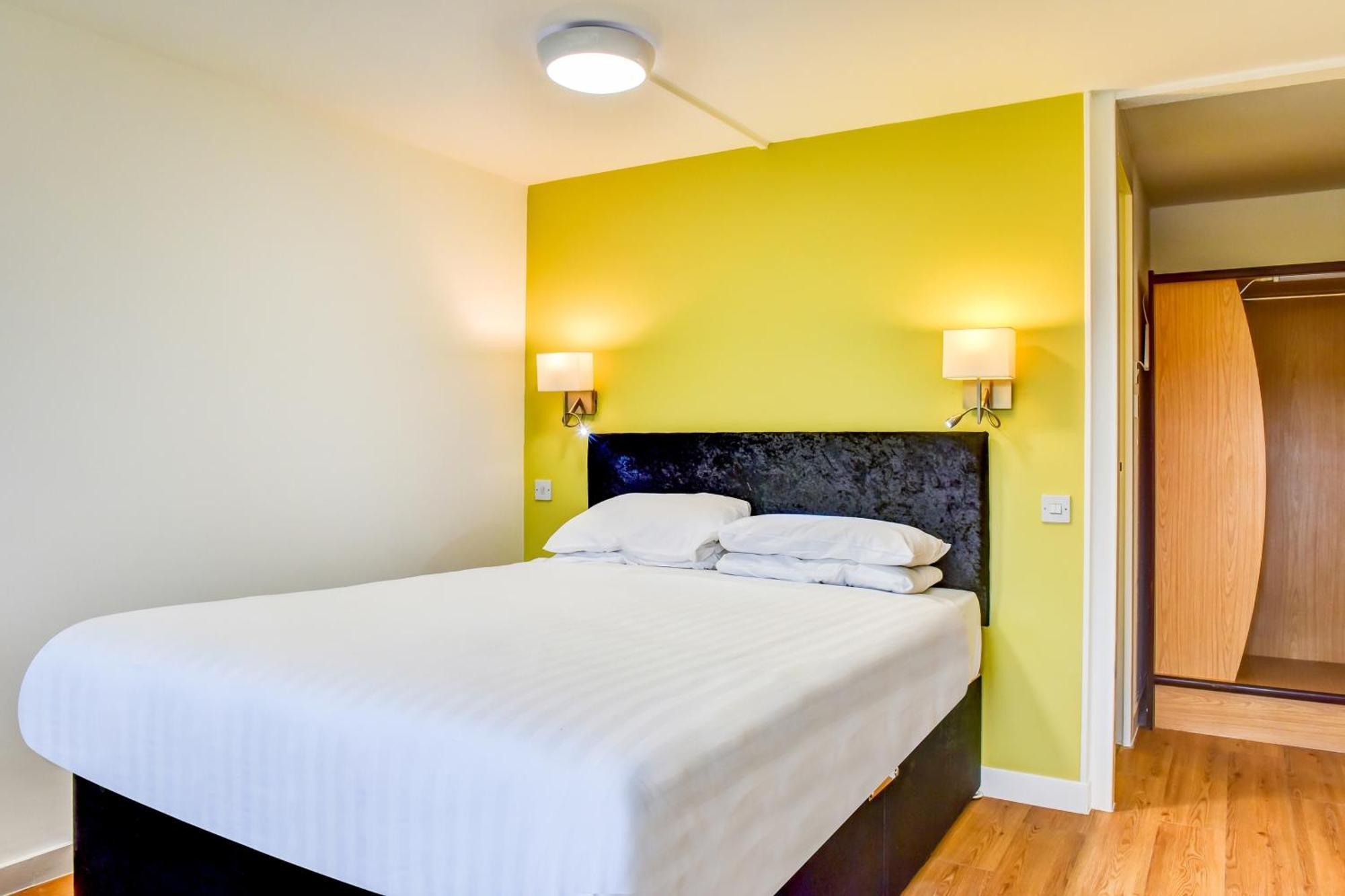 The Rafiya, 3*