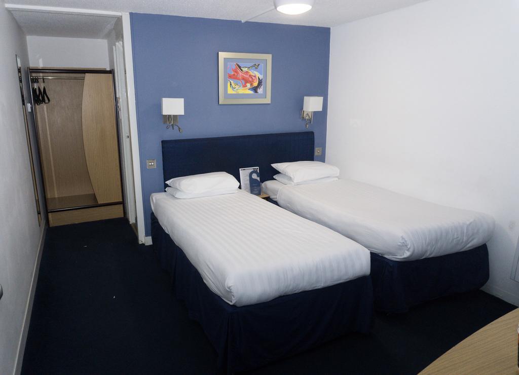 Отель The Rafiya, 3*